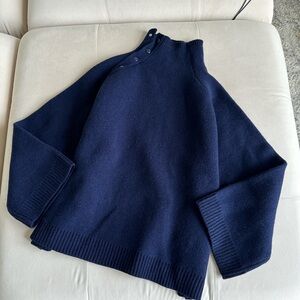 ❌SOLD❌New Zara Dark Blue Wool Oversized Sweater Size Small